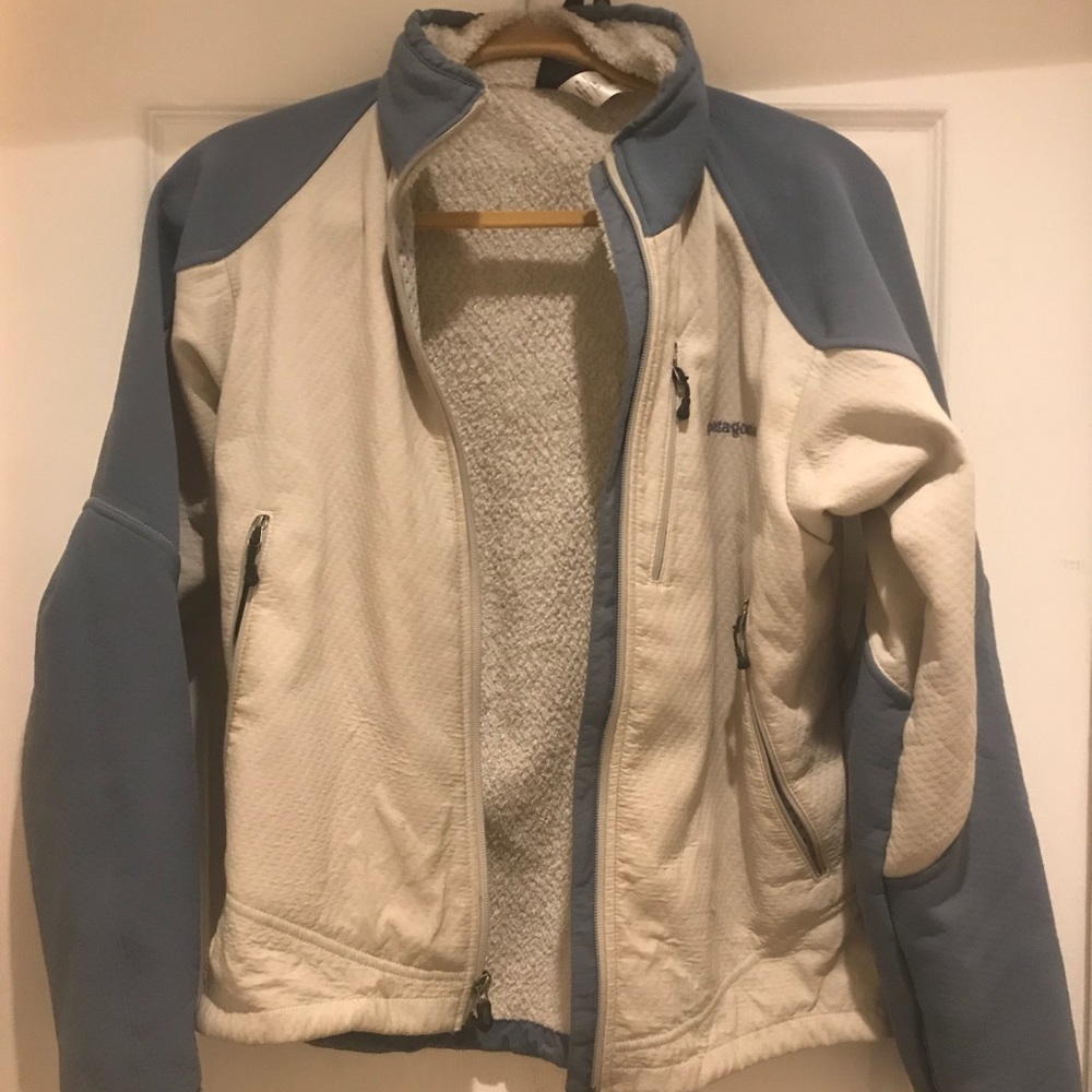 Patagonia waterproof fleece-lined  zip up size M